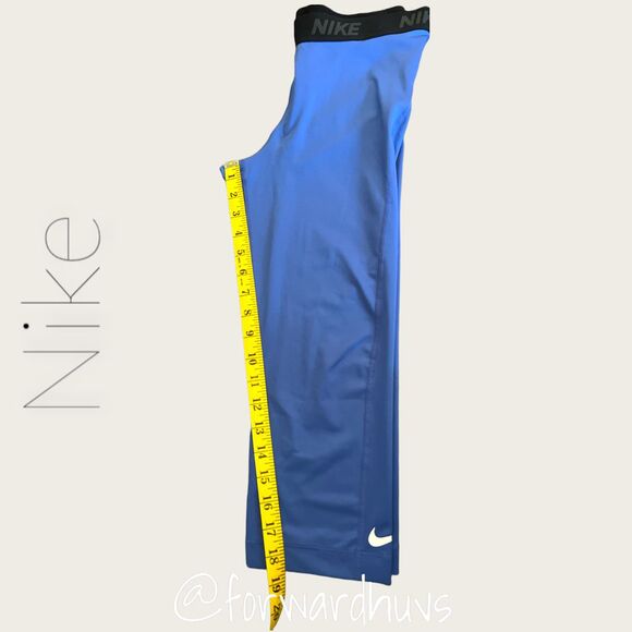 Nike Capri Length Leggings Size Medium - Picture 3 of 6